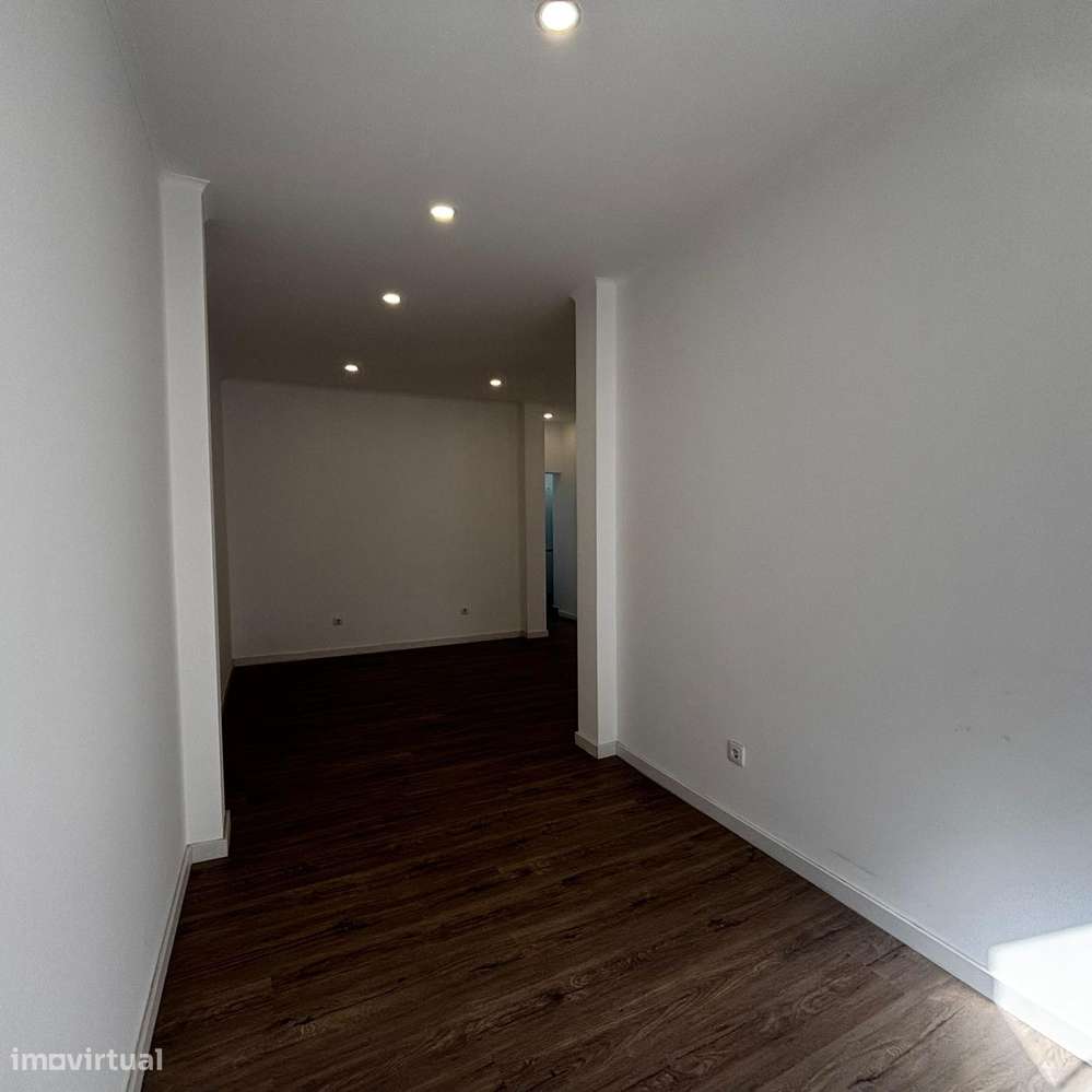 T2+1 Totalmente Remodelado em Edifício Recuperado!-16