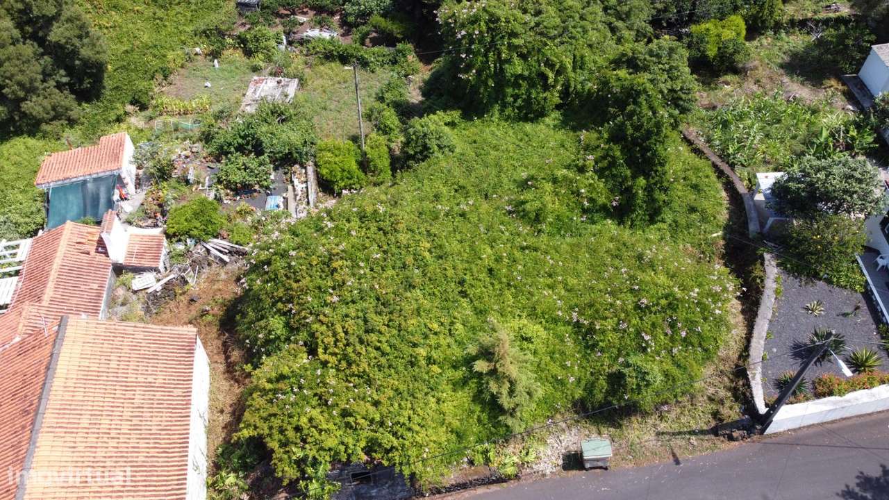 Ruina para reconstrução em Sao Roque do Pico-7