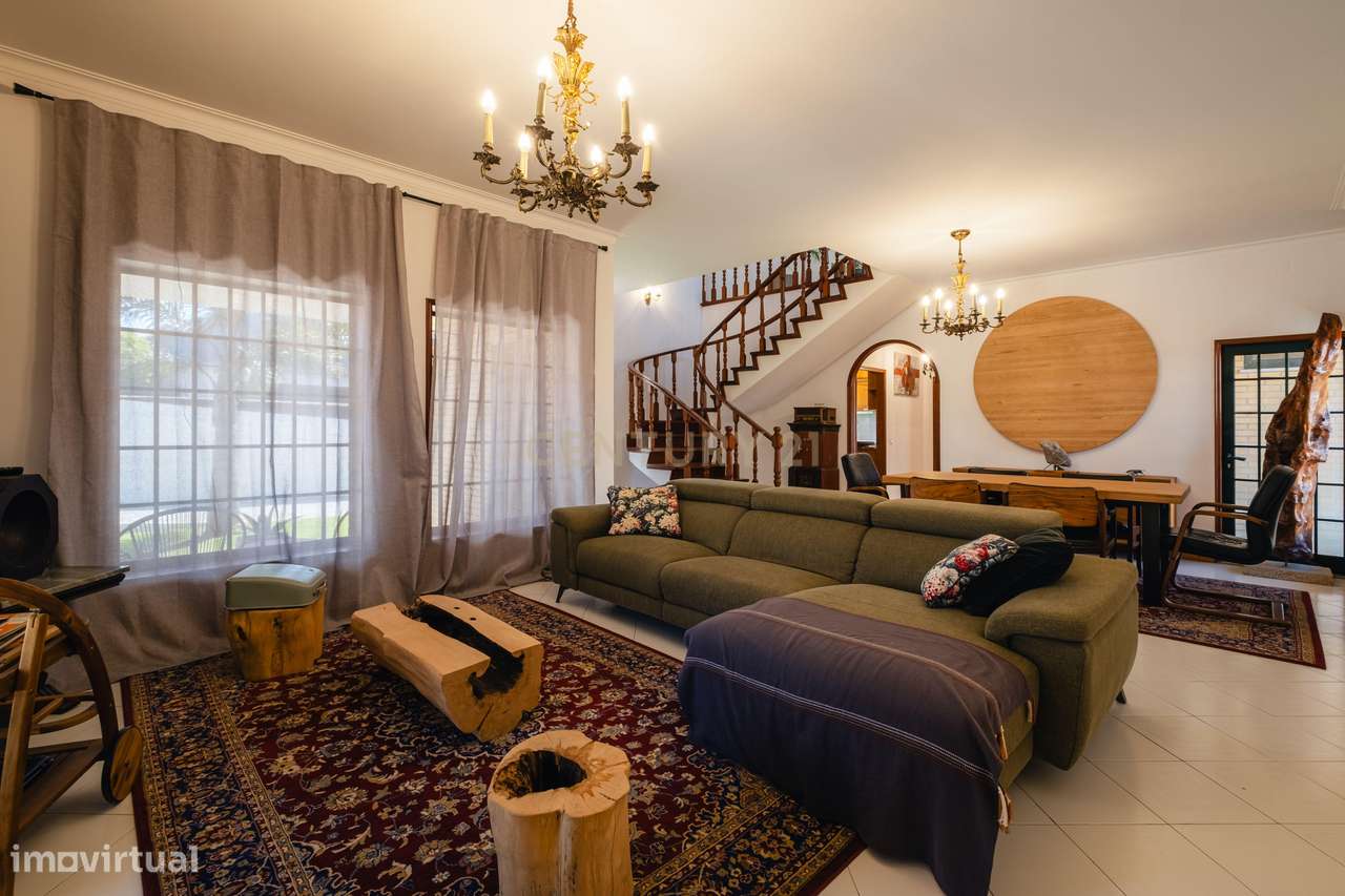 MORADIA T3 A 800M DA PRAIA DE SALGUEIROS | CANIDELO-13