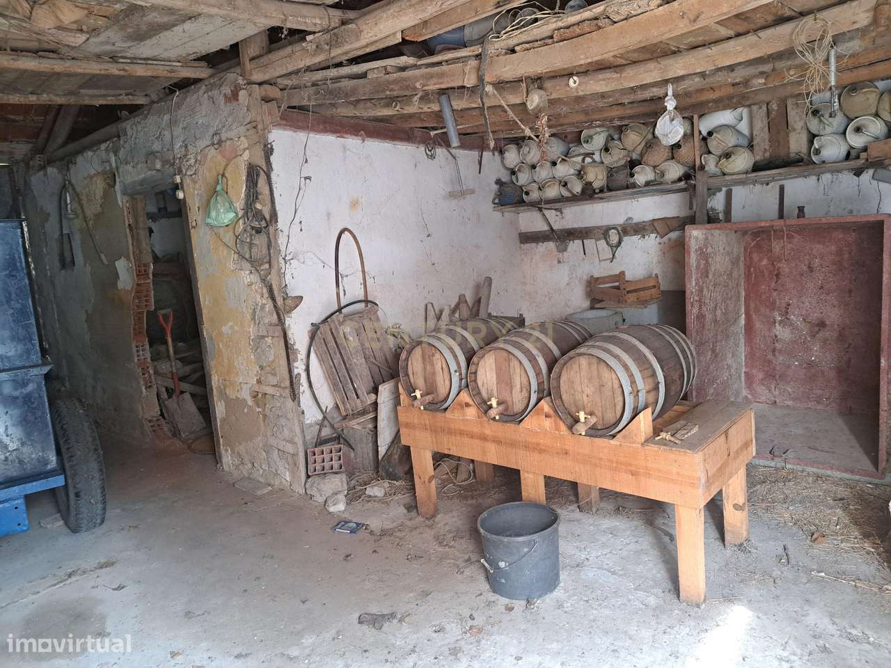 Casa e adega para Recuperação em Tojal, Alenquer. - Grande imagem: 3/11