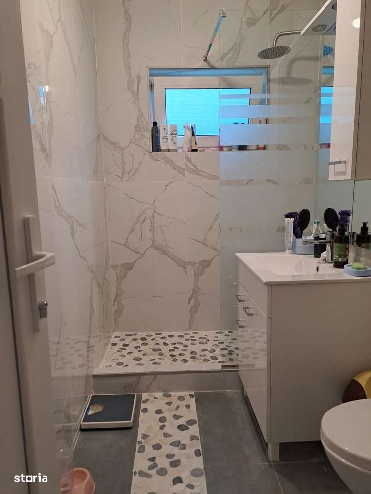 Apartament 3 camere Navodari Renovat-12