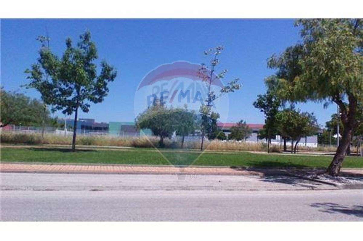 Terreno T0 para venda - Grande imagem: 2/12