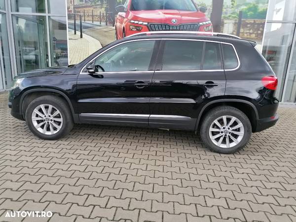 Volkswagen Tiguan 2.0 TDI 4Motion DSG Sport & Style - 2