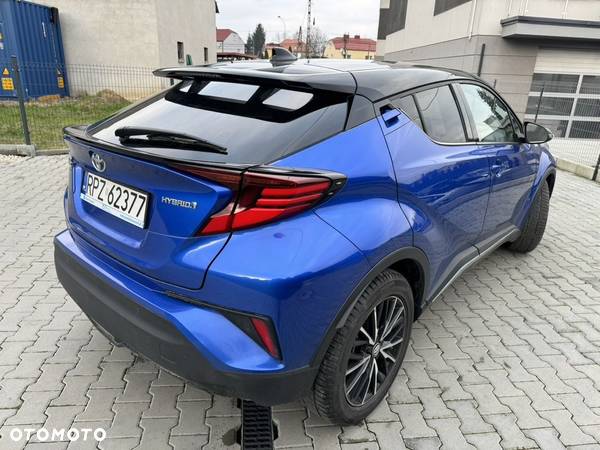 Toyota C-HR Hybrid Style Selection - 9