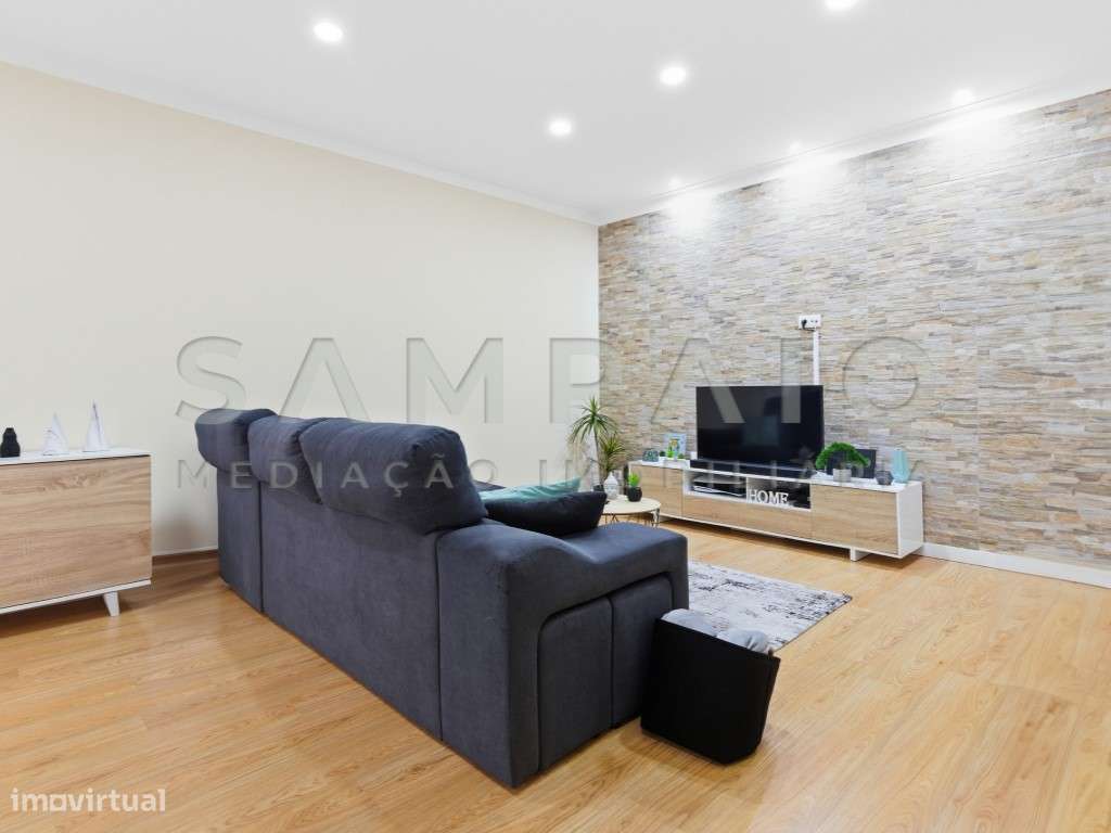 Apartamento T2 - Rio Tinto-1