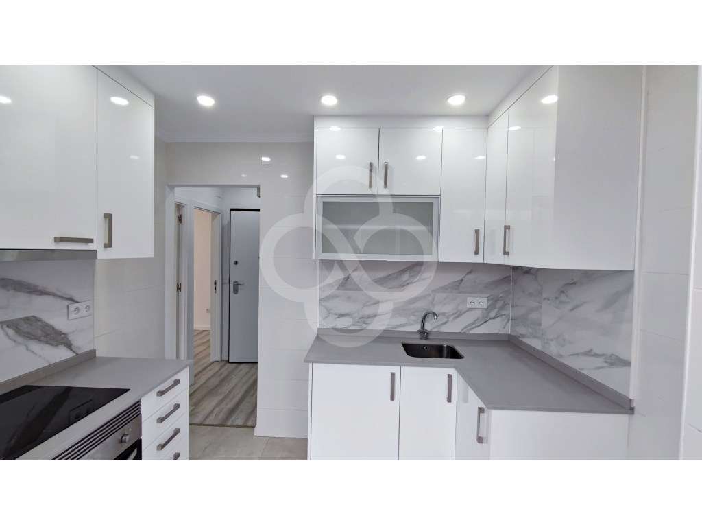 Apartamento com Muito Luminosidade em Arroios no Jardim Constantino... - Grande imagem: 2/25