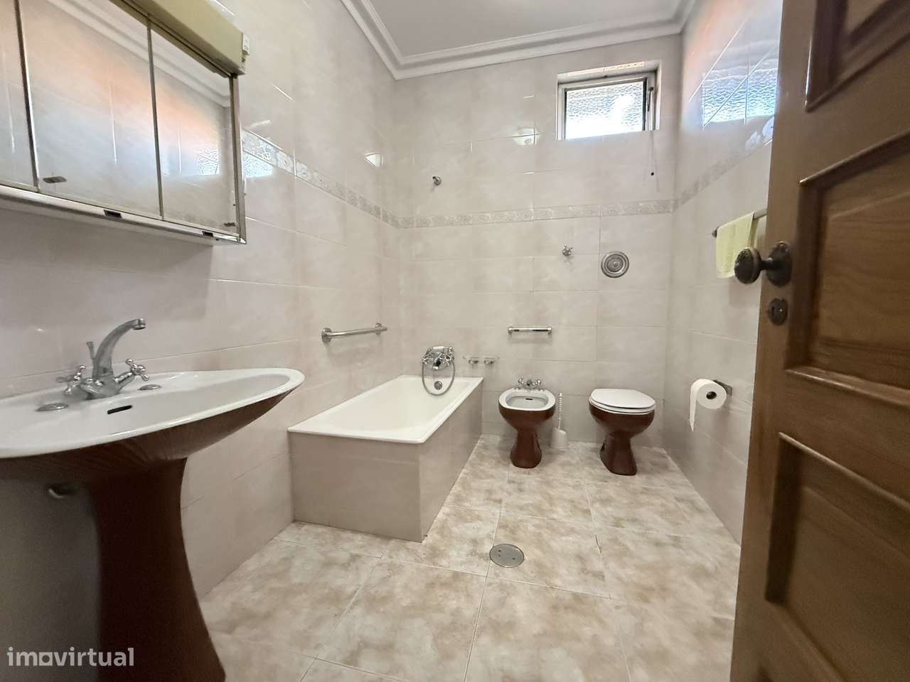 Moradia T7 | Elevador | Box 6 Carros | Jardim | 600m2 | Gondomar-18