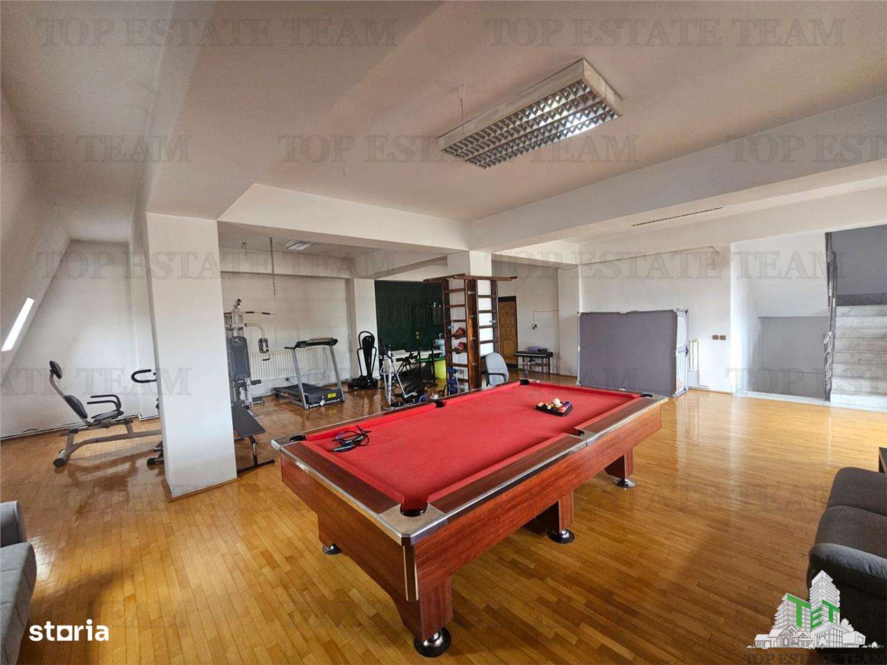 Vila spatioasa 670mp utili in zona Gorjului-Uverturii - Imagine principală: 2/14