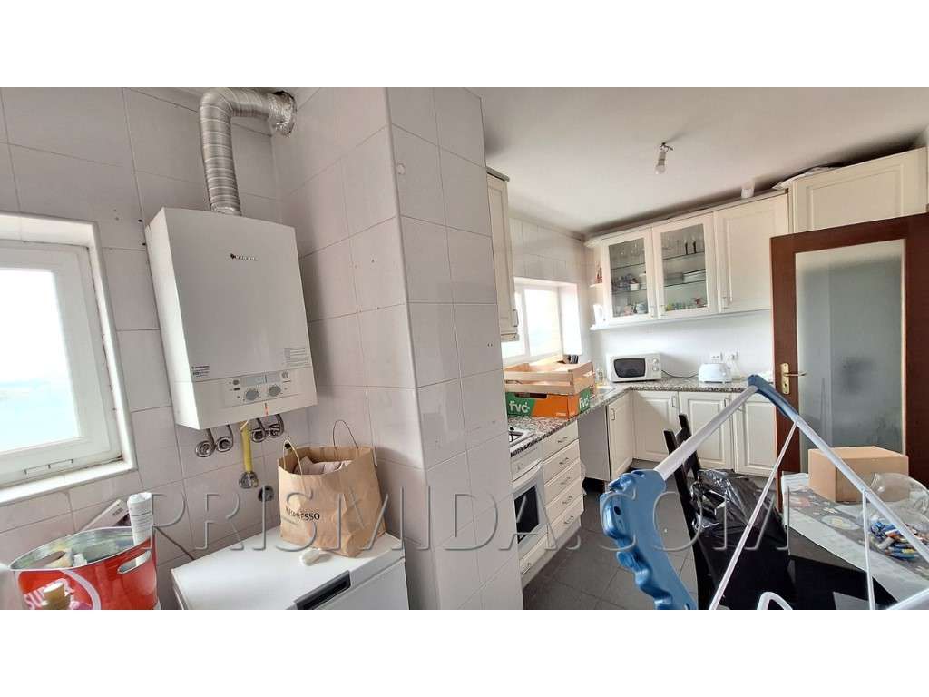 Apartamento T2 condomínio fechado nos Carvalhos (VN Gaia)-7
