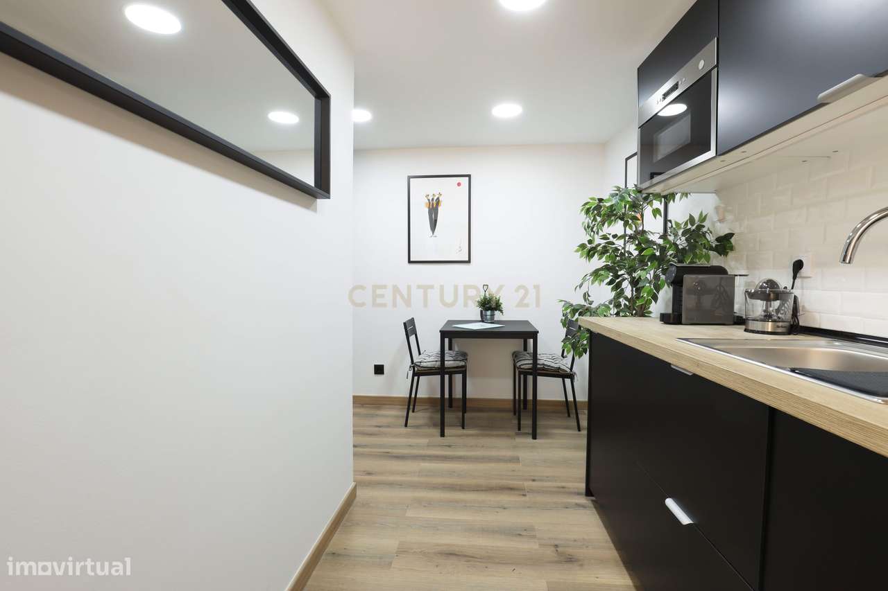 Apartamento T1 remodelado no coração de Alfama - Grande imagem: 2/5