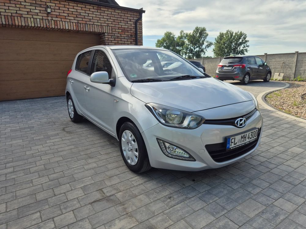 Hyundai i20 I (2008-2014) 1.25 Style 2012