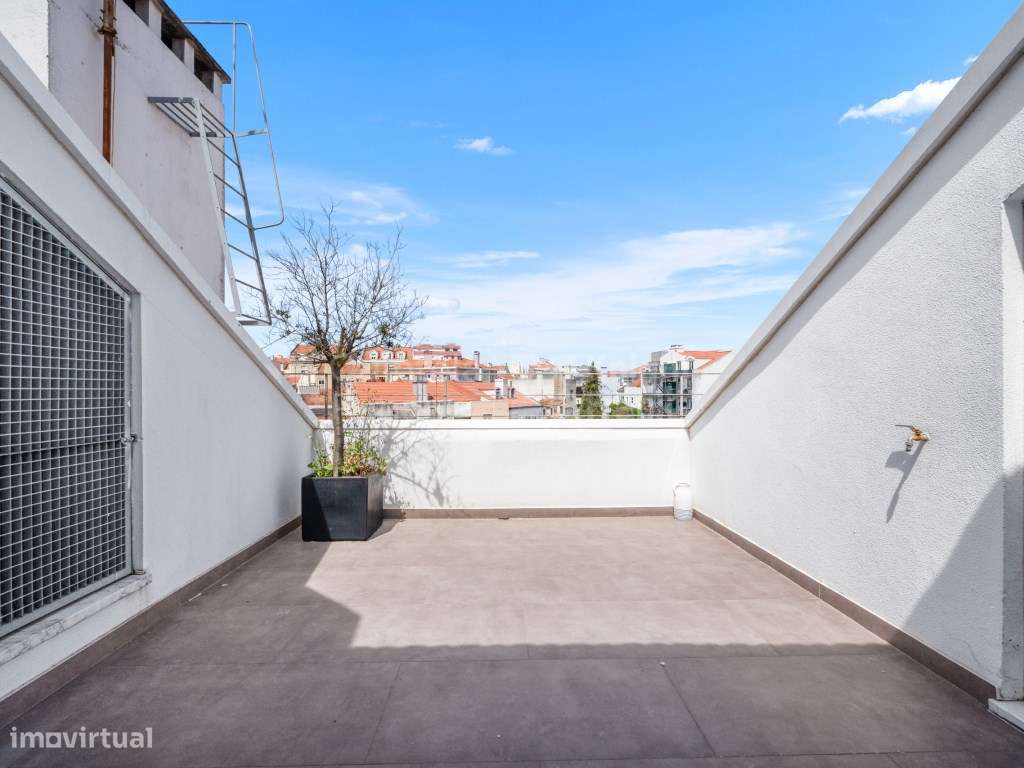 Penthouse T3 Duplex com Terraço | Próximo das Amoreiras-29