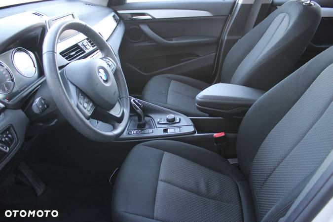 BMW X1 sDrive18i Advantage - 13