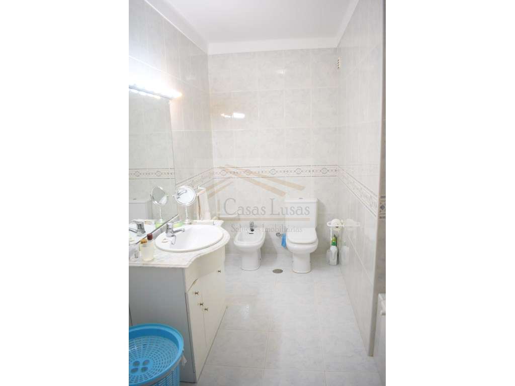 Apartamento T3 no Centro do Cadaval-4