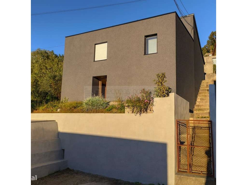 Terreno com casa para restaurar-20