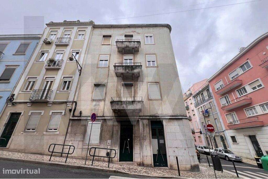 INVESTIMENTO - Apartamento T1 na Penha de França para reabilitação tot - Grande imagem: 3/19