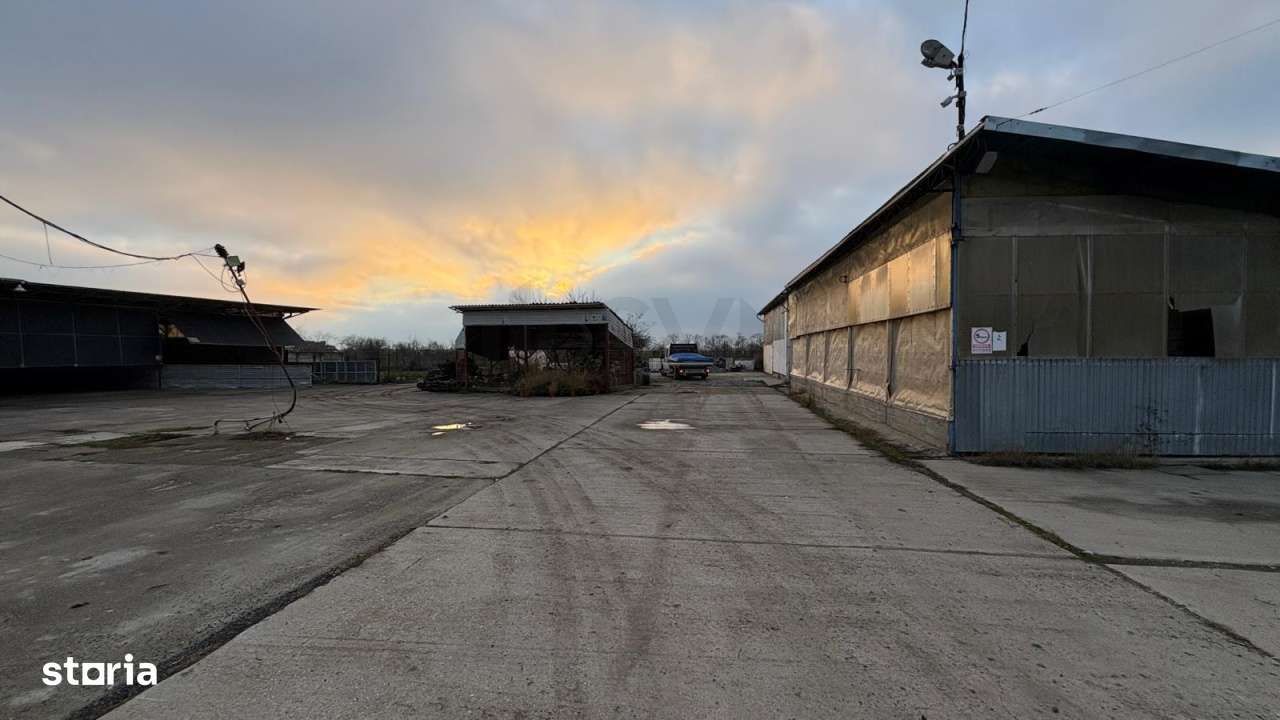 De vanzare Teren 10 316 mp cu 2 case functionale si constructii depozi - Imagine principală: 3/8