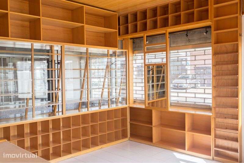 Loja Comercial à Venda no Centro de Pataias – Excelente Localização - Grande imagem: 5/8