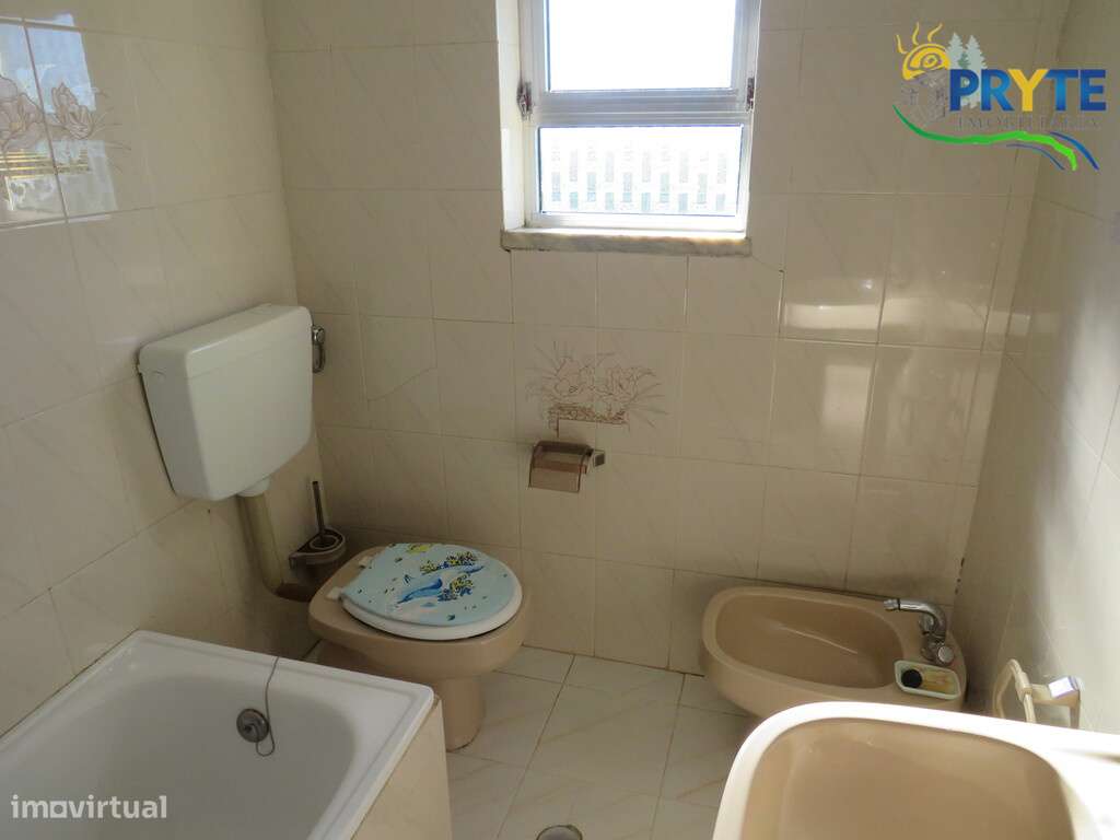 Moradia T5 situada a 10 minutos de Vila de Rei-29