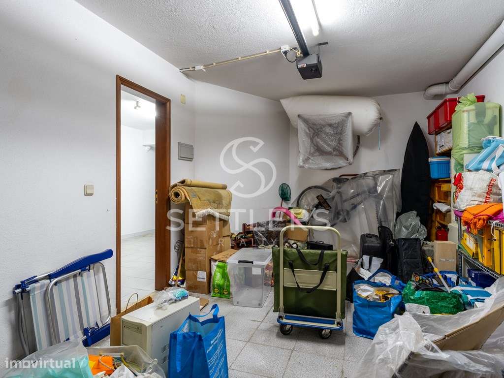 Apartamento T2+1 - Parede-40