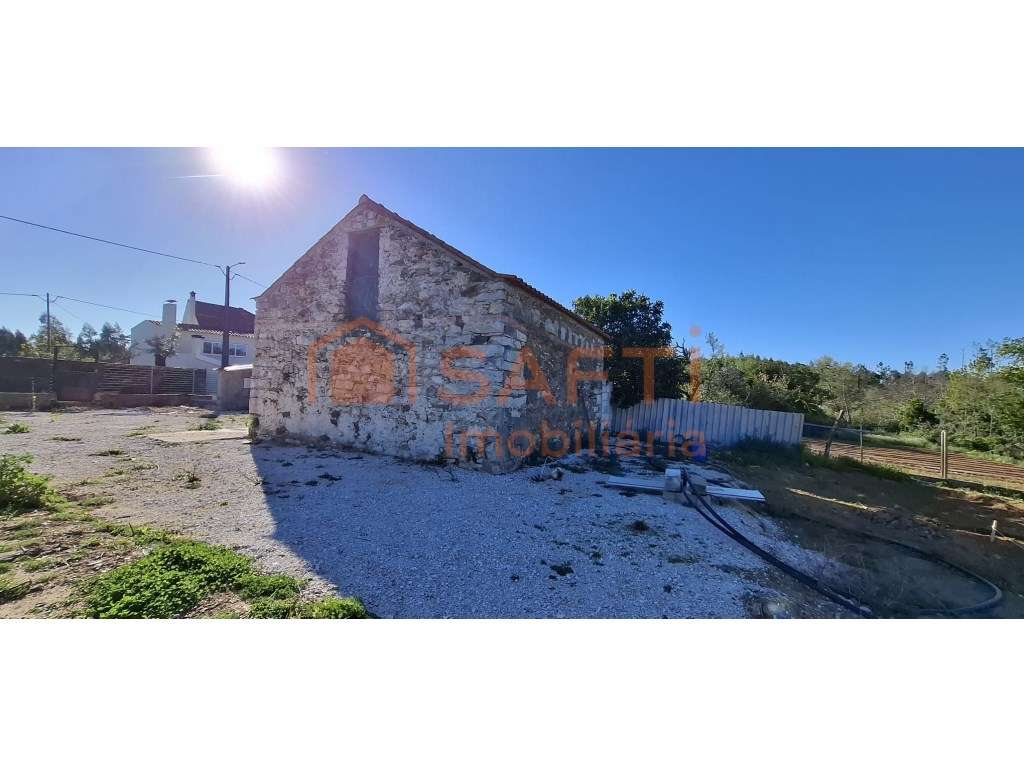 Casa para reconstrução em aldeia tranquila - Grande imagem: 5/8