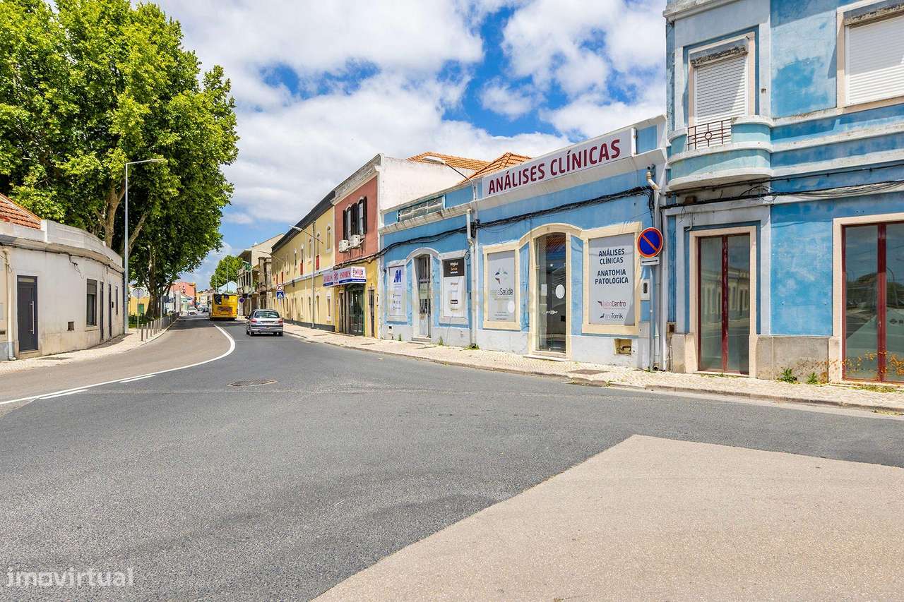 Loja na Moita - 86m² por 219.500€-11