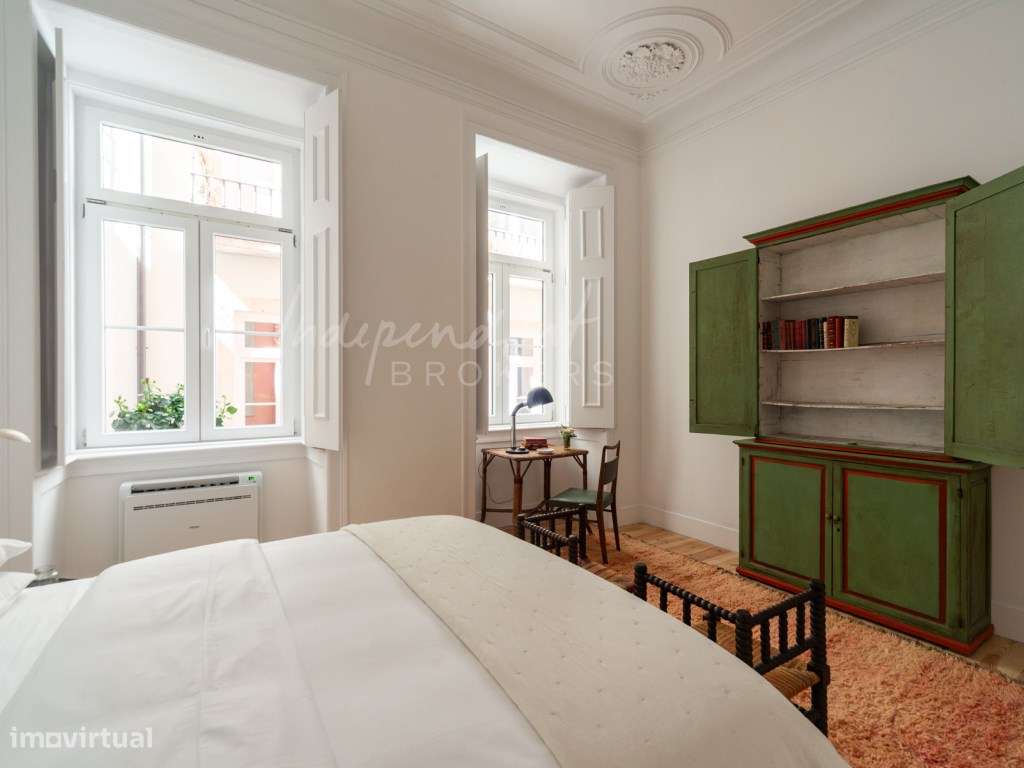 APARTAMENTO T2 COM MUITO CHARME-12