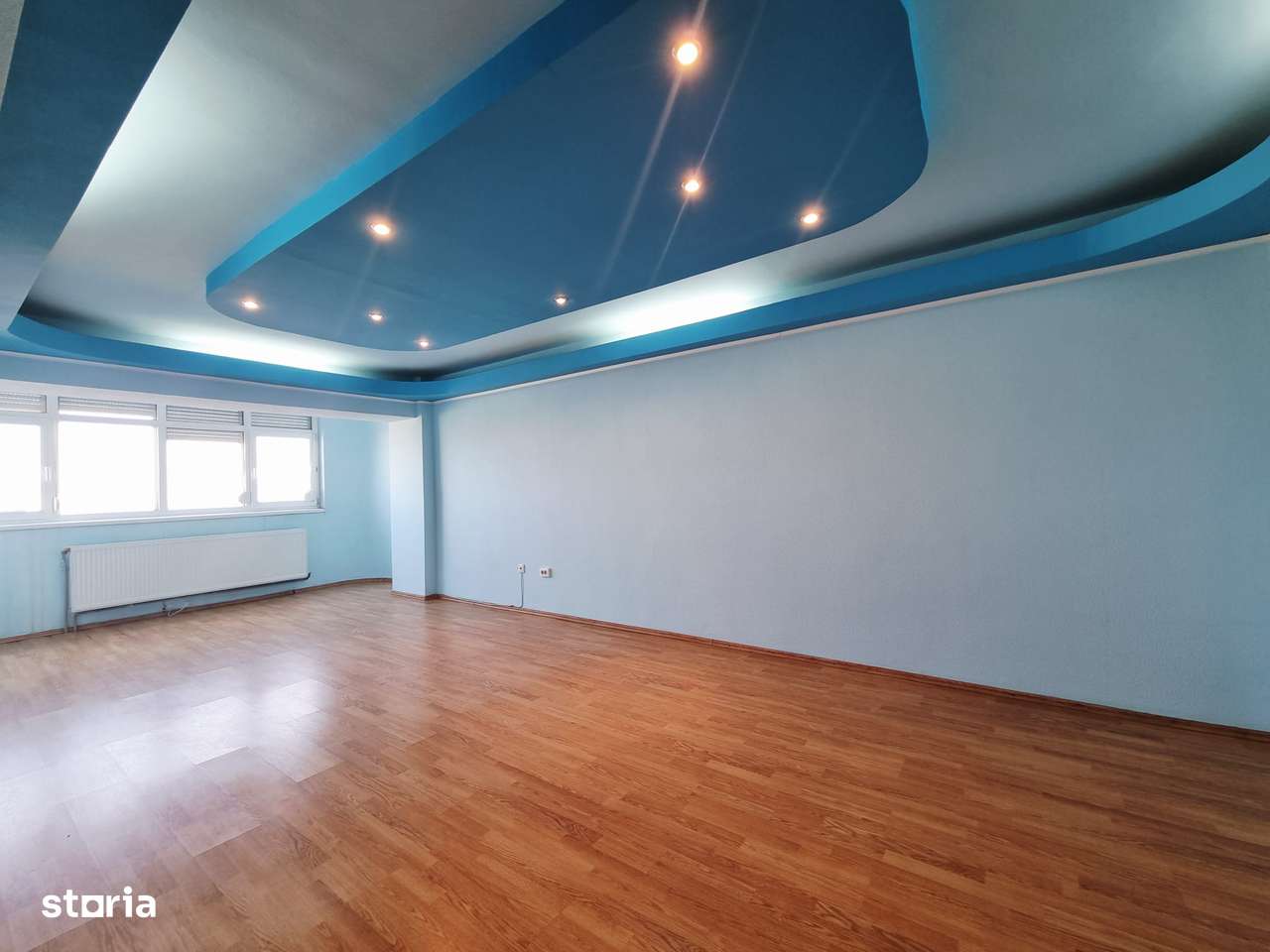 Ap spatios Ps-uri VEGA Ultimul Leu etaj superior priveliste deosebita - Imagine principală: 4/11