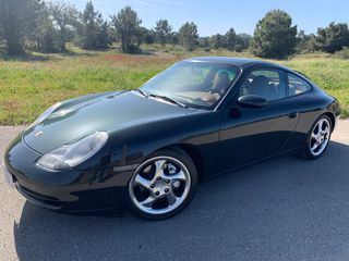 Porsche 996 Carrera 4 Coupé Millennium