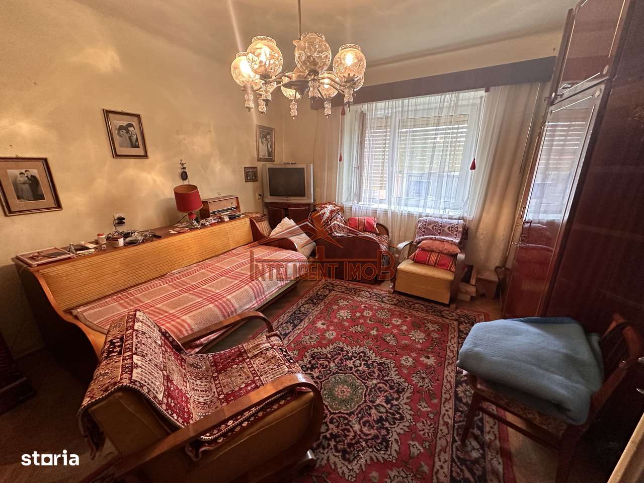 Casa de vanzare cu 3 camere in Medias zona centrala - Imagine principală: 5/18