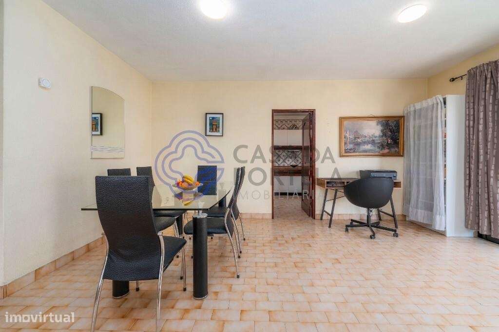 Magnífica Moradia T3 com Vista Mar e Localização Estratégica – Loulé-47