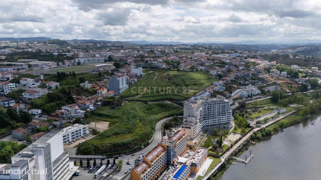 T2 Único com Terraço de 277m² | Valbom, Gondomar-33