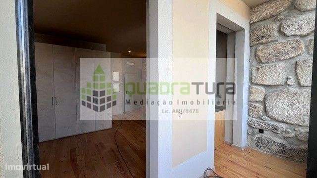 ESTÚDIO | C/ Terraço e Jardim | BONFIM-10