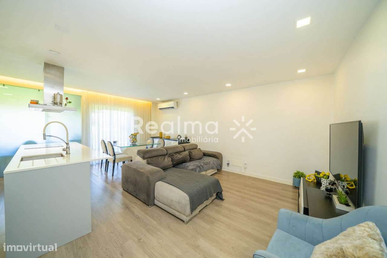Apartamento T3 Areal- Totalmente Renovado-8