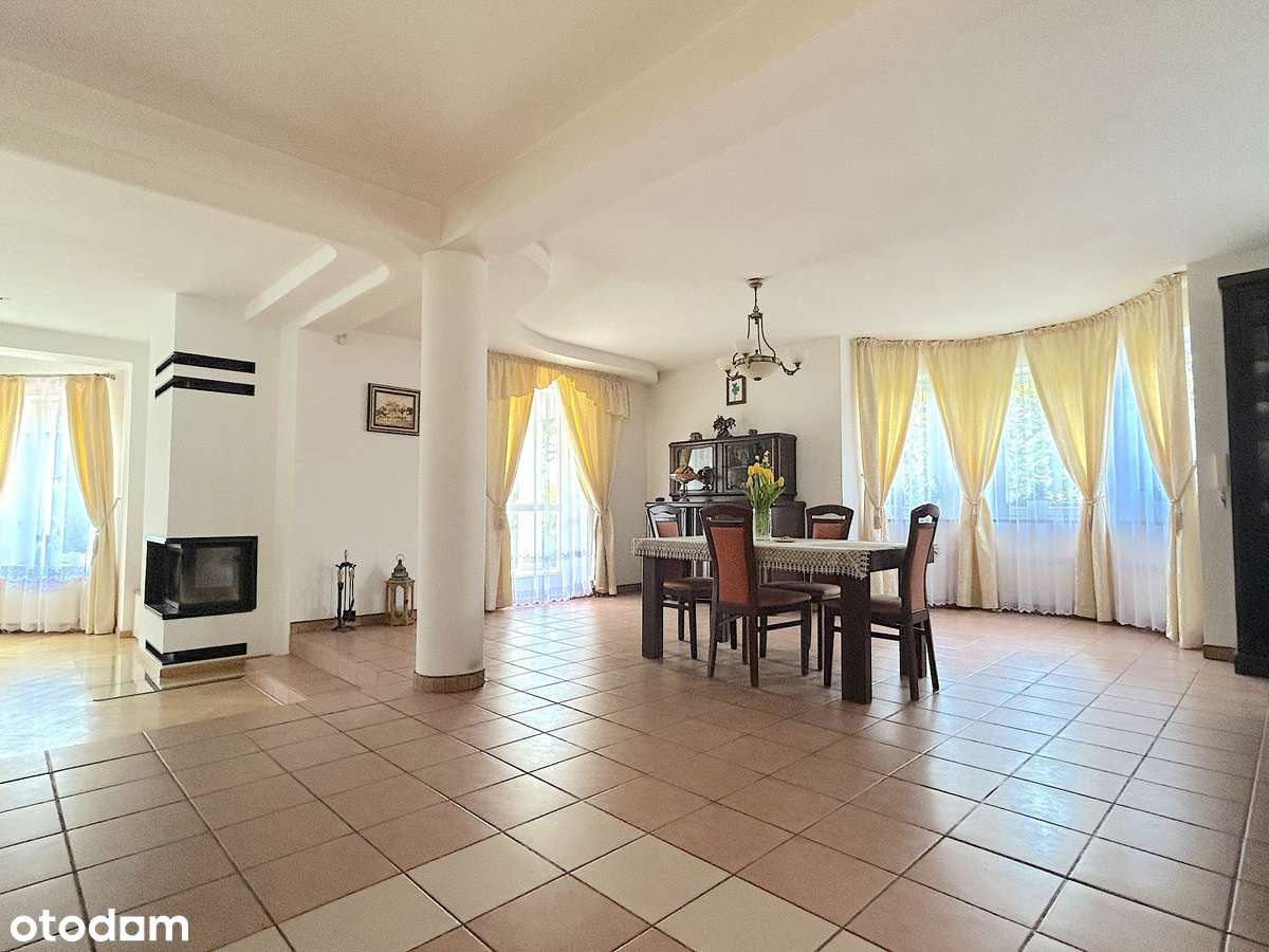 Atrakcyjny i zadbany dom w sąsiedztwie Gocławia / Bez prowizji-2