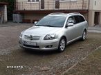 Toyota Avensis - 2