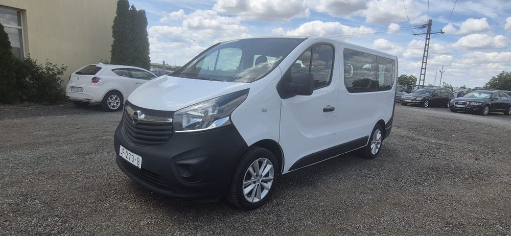 Opel Vivaro 2016