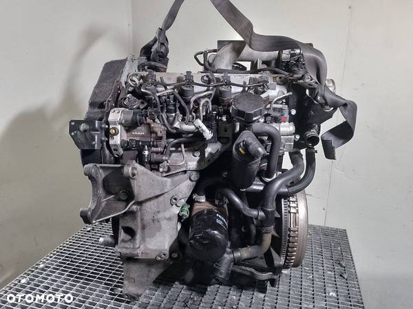 SILNIK VOLVO V40 ( 95-04 ) F9Q2  D4192T3 1.9 DCI - 1