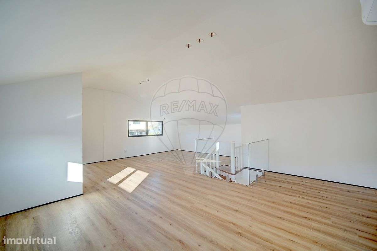 Moradia T5 para venda-33