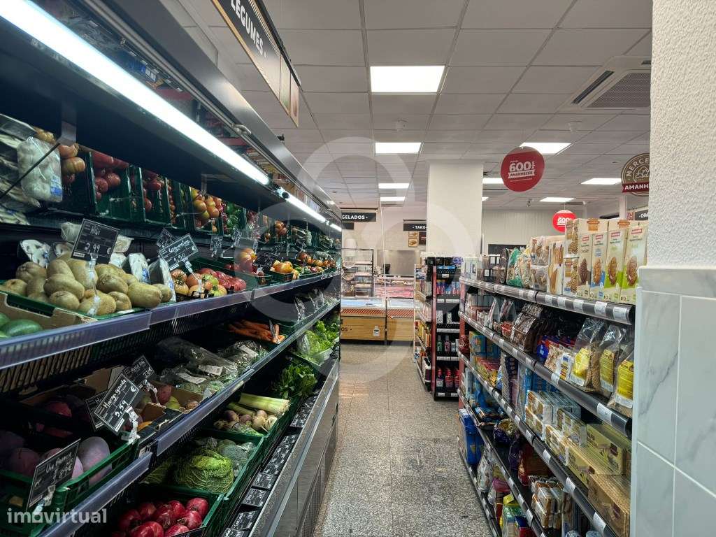 Atenção investidores loja com supermercado de bandeira a funcionar ... - Grande imagem: 4/19