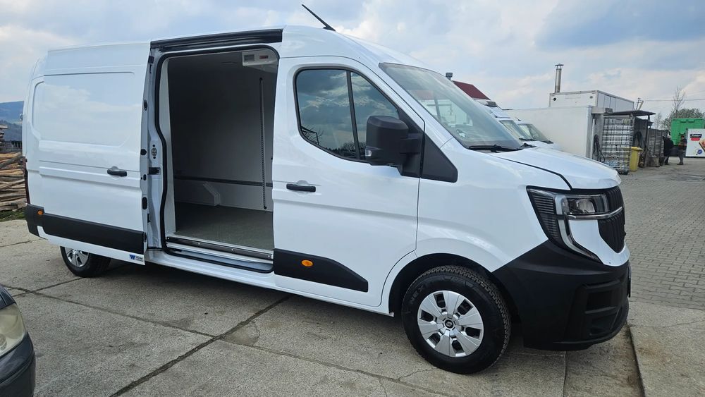 Renault Master 2025