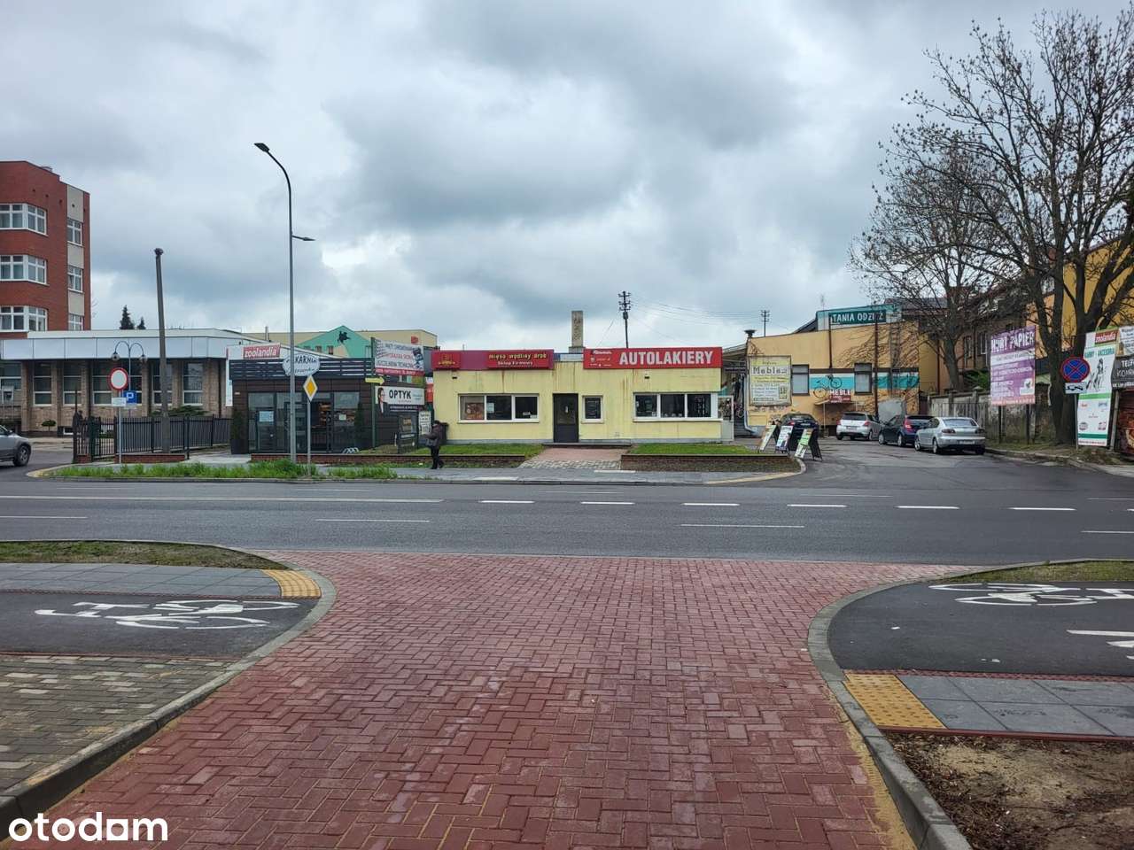 Na sprzedaż – prawo użytkowania wieczystego nieruchomości usługowej - Pełny obrazek: 2/9