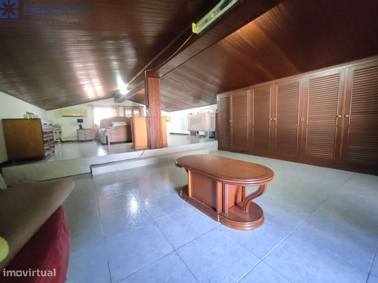 Moradia T4  C/Sótão + 1 Habitação T 3 - J/MC Donalds-55