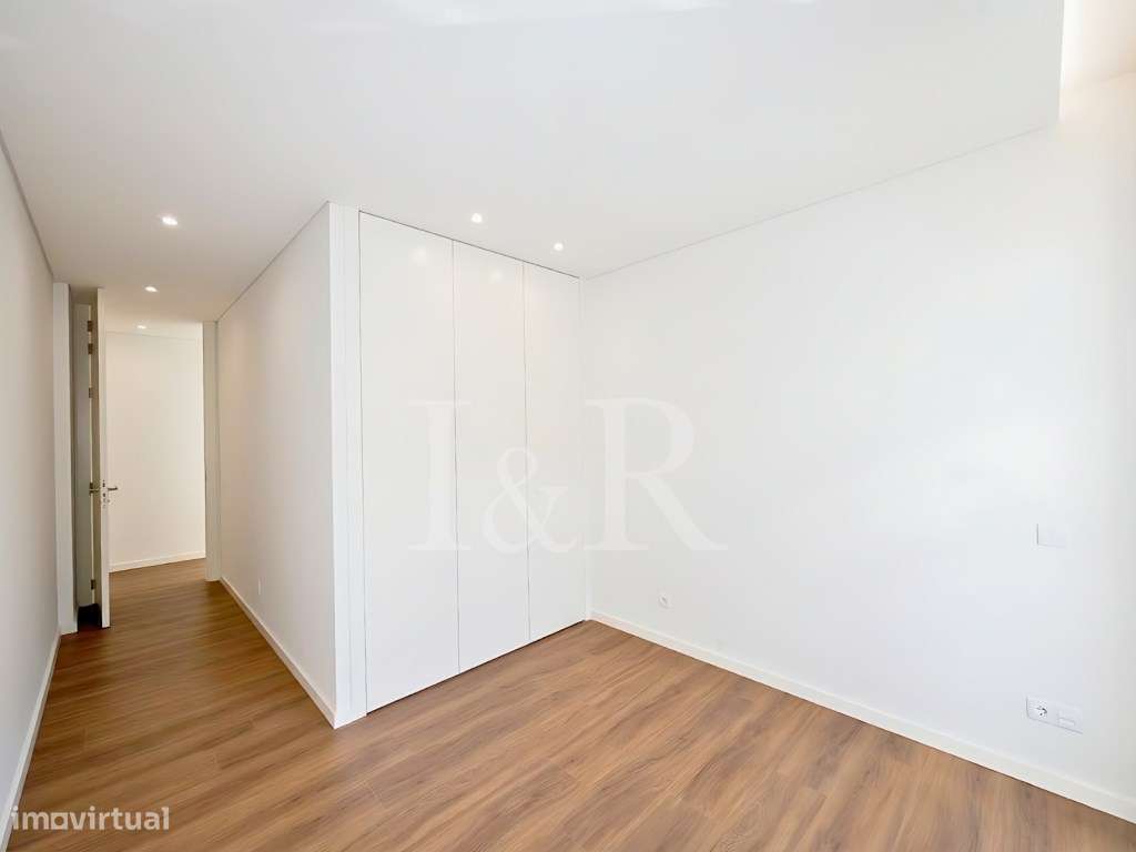 Apartamento T2 com terraço e estacionamento, Av. Almirante Reis, Li... - Grande imagem: 4/36