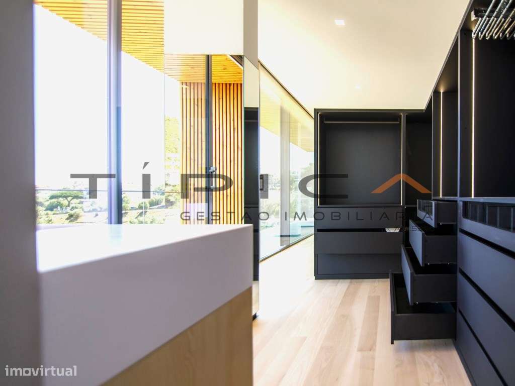 Moradia LUXO Condomínio Privado-29