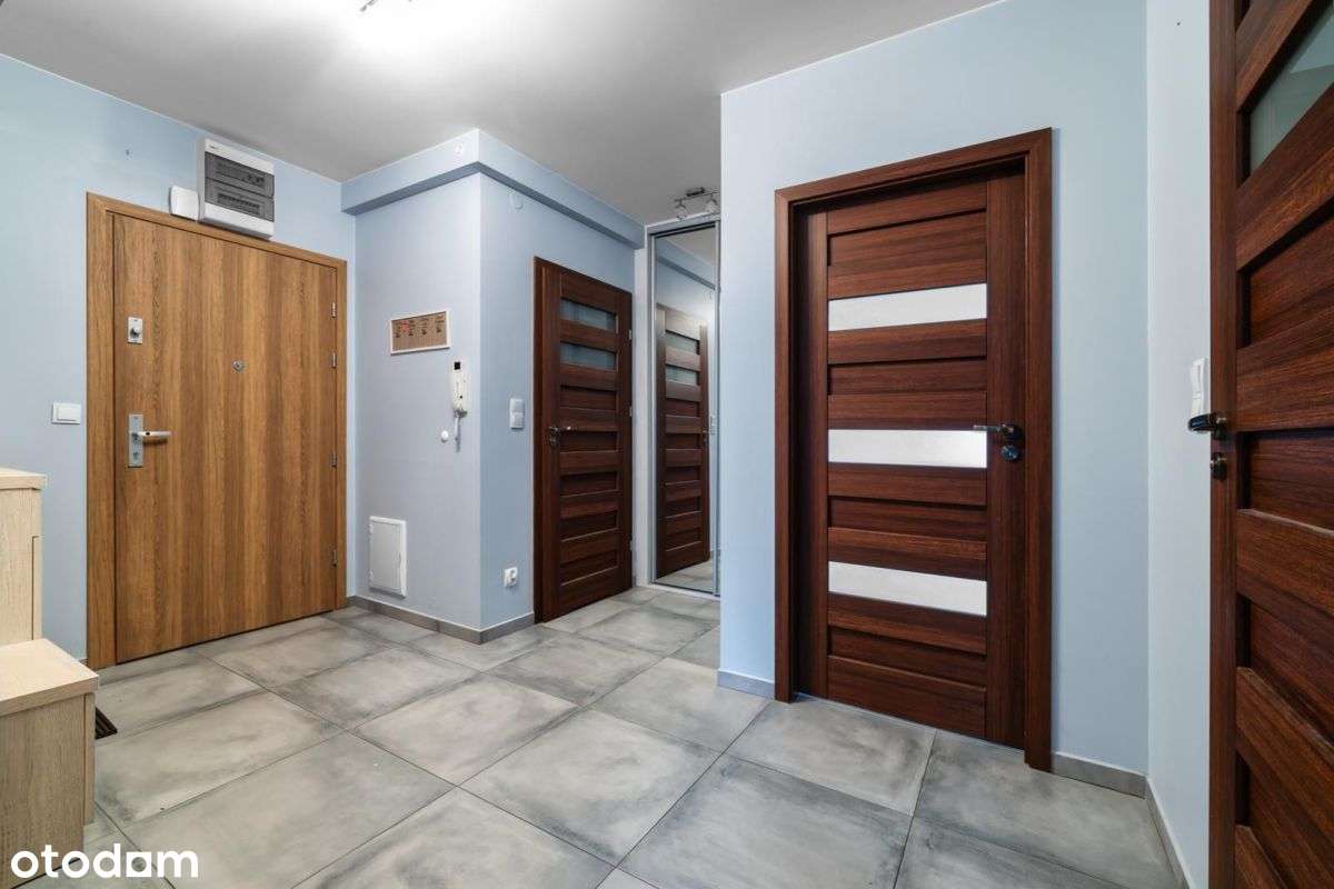 Przestronne 3-pokojowe mieszkanie na Węglinie-8