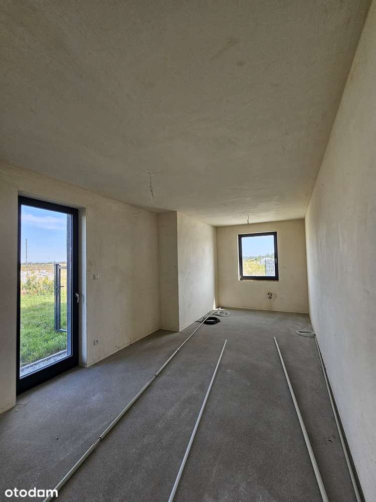 Dom premium z dużą działką – komfort, przestrzeń, spokój-11