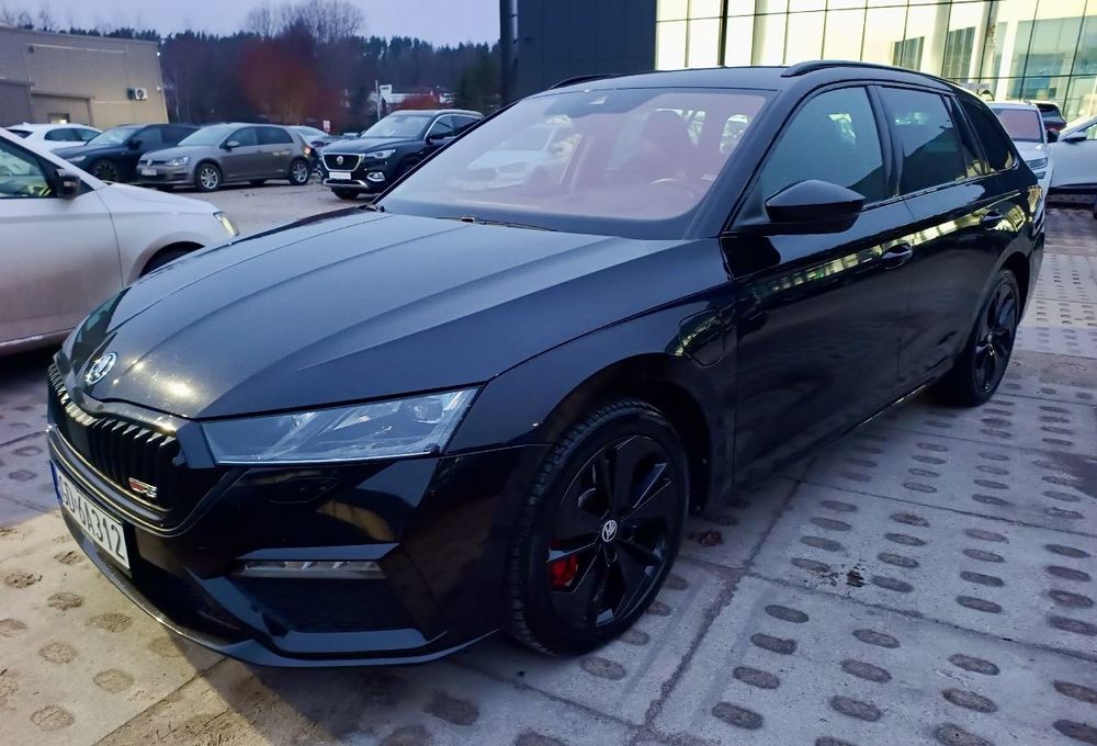 Skoda Octavia IV 1.4 TSI Plug-In Hybrid RS DSG 2022