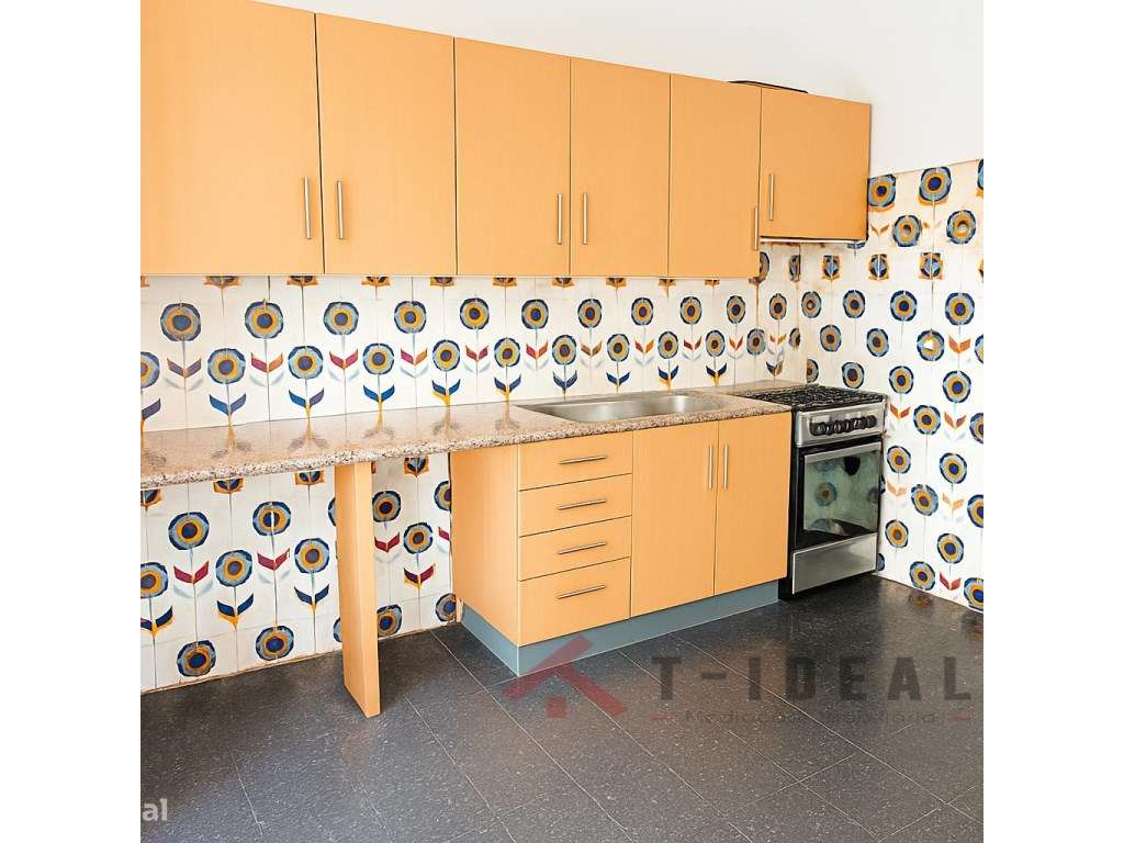 Apartamento T2 no centro de Torres Vedras - Grande imagem: 3/20