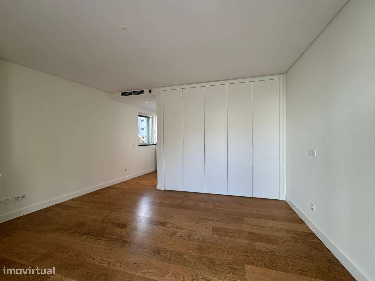 Apartamento T3 c/ vista rio-23